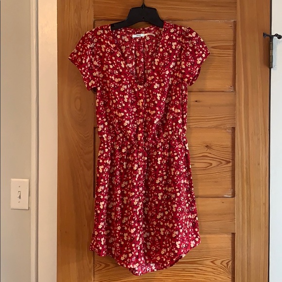 Kimchi Blue Dresses & Skirts - Red floral mini dress sz S Kimchi Blue Dresses & Skirts - Red floral mini dress sz S